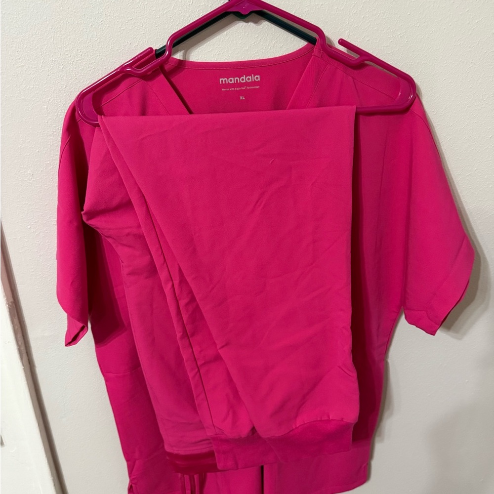 Mandala Women's Pink Scrub Set